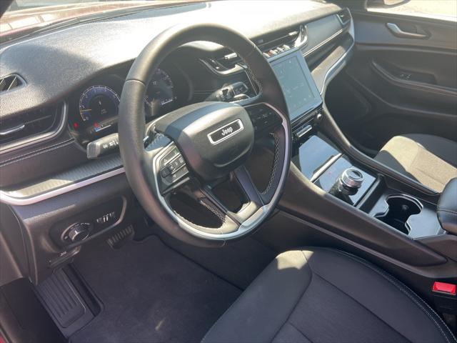 2024 Jeep Grand Cherokee Laredo 4x4