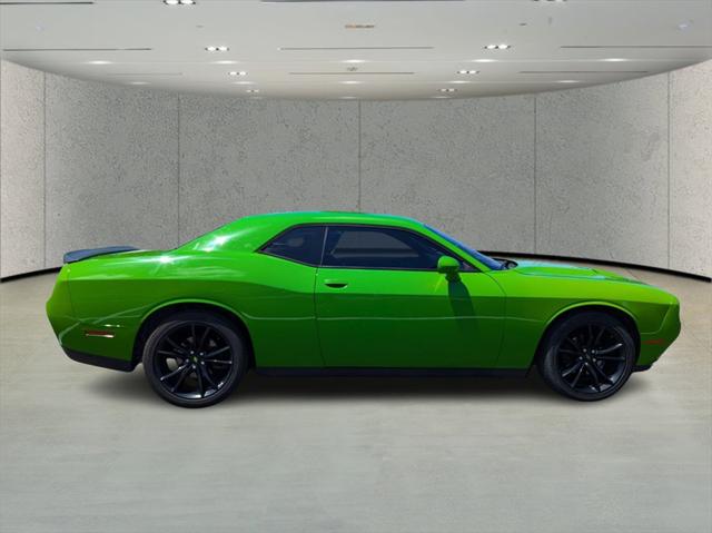 2017 Dodge Challenger SXT