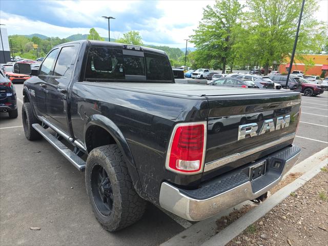 2017 RAM 3500 Limited Crew Cab 4x4 64 Box