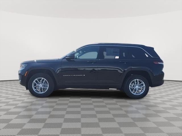2025 Jeep Grand Cherokee Laredo X 4x4