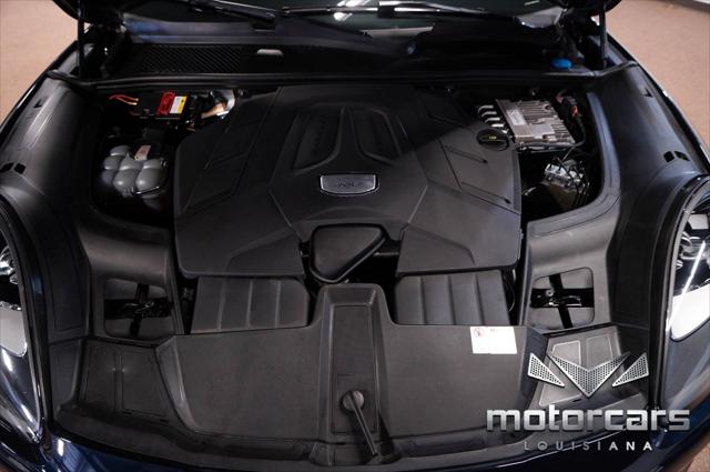 2021 Porsche Cayenne Standard
