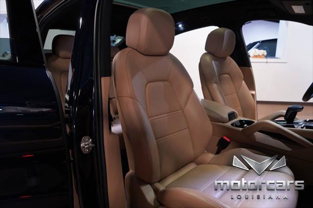 2021 Porsche Cayenne Standard