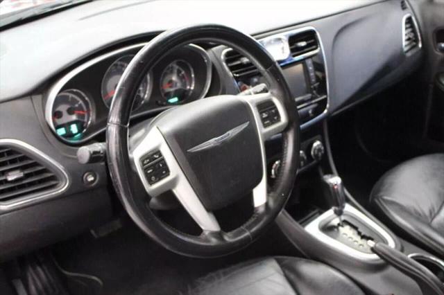 2013 Chrysler 200 Limited