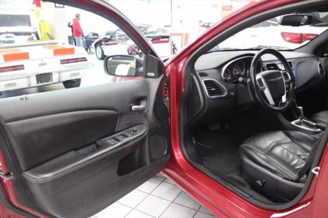 2013 Chrysler 200 Limited