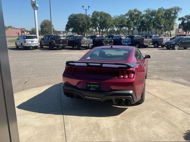 2025 Ford Mustang Dark Horse Fastback