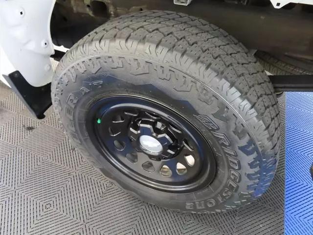 2022 Chevrolet Silverado 1500 4WD Crew Cab Short Bed WT