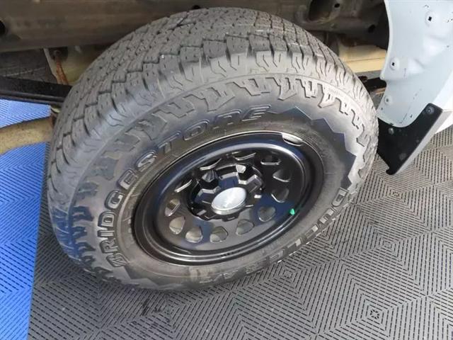 2022 Chevrolet Silverado 1500 4WD Crew Cab Short Bed WT