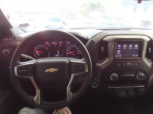 2022 Chevrolet Silverado 1500 4WD Crew Cab Short Bed WT