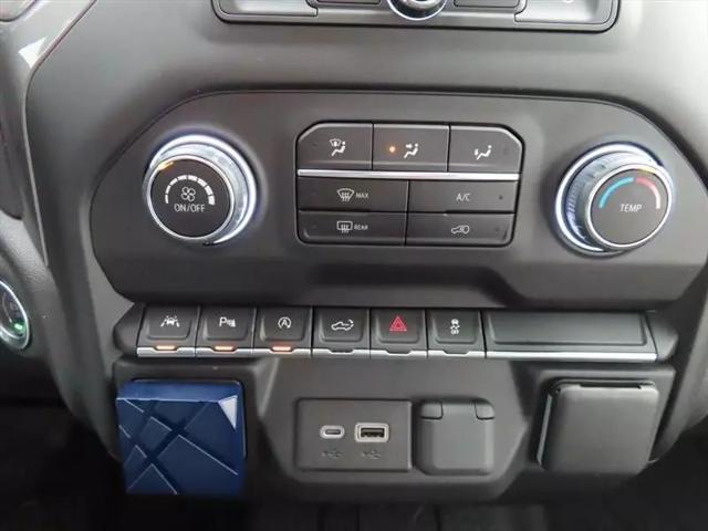 2022 Chevrolet Silverado 1500 4WD Crew Cab Short Bed WT