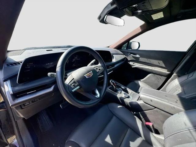 2024 Cadillac XT4 FWD Sport