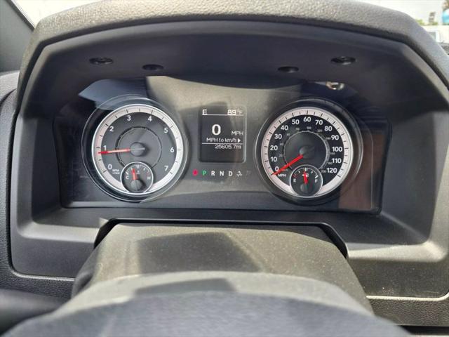 2024 Ram 1500 Classic Warlock Crew Cab 4x2 5'7" Box