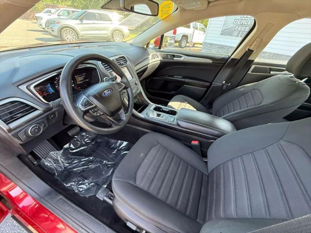2020 Ford Fusion SE