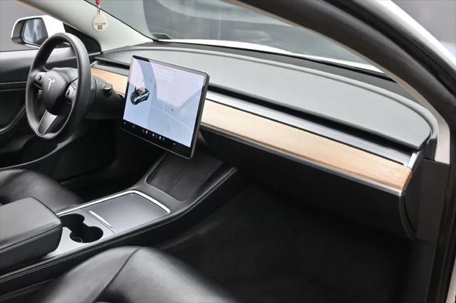 2021 Tesla Model 3 Standard Range Plus Rear-Wheel Drive