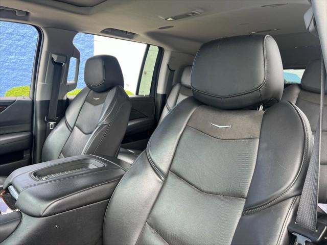 2020 Cadillac Escalade ESV 4WD Luxury