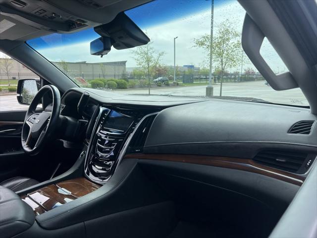 2020 Cadillac Escalade ESV 4WD Luxury