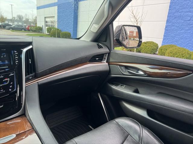 2020 Cadillac Escalade ESV 4WD Luxury