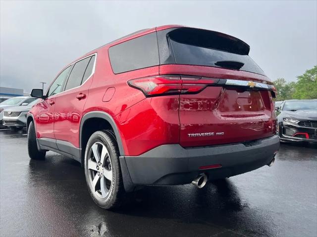 2023 Chevrolet Traverse AWD LT Leather