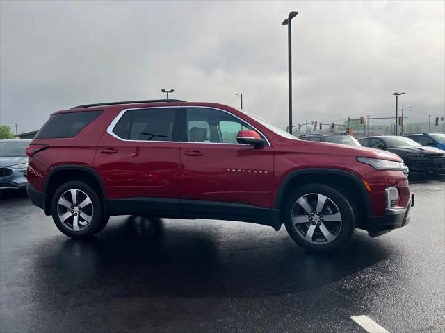 2023 Chevrolet Traverse AWD LT Leather