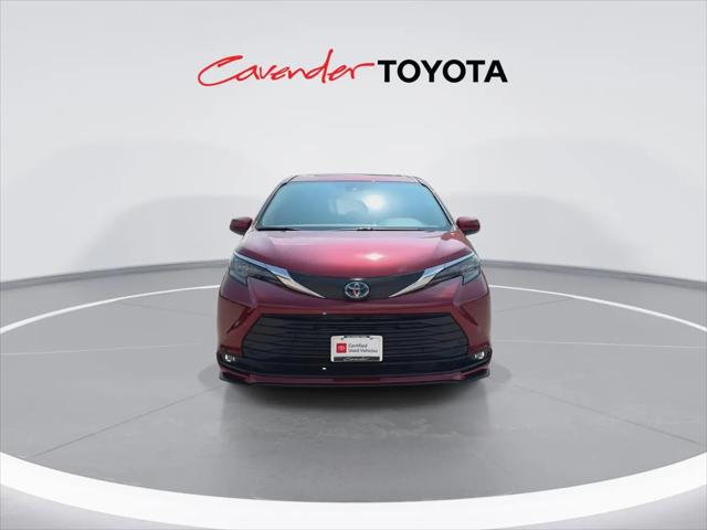 2025 Toyota Sienna XLE