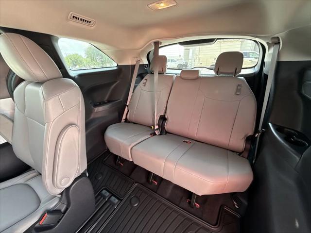 2025 Toyota Sienna XLE