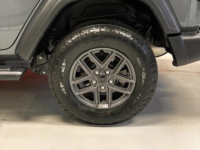 2025 Jeep Wrangler 4-Door Summit 4x4