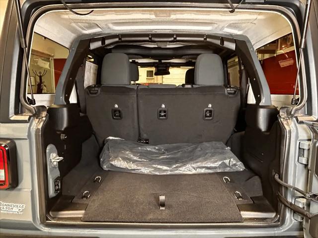 2025 Jeep Wrangler 4-Door Summit 4x4