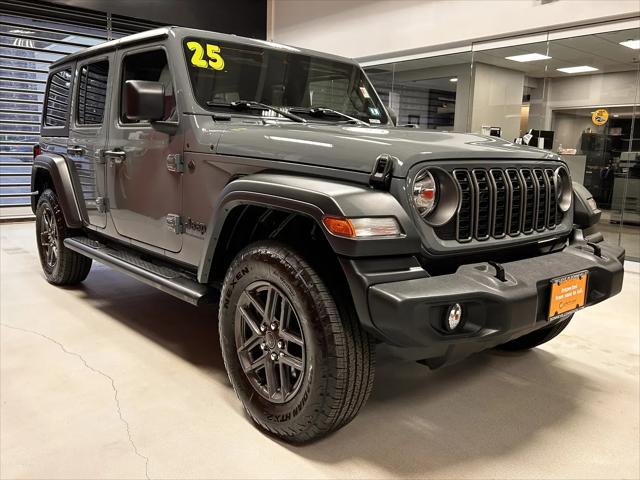 2025 Jeep Wrangler 4-Door Summit 4x4