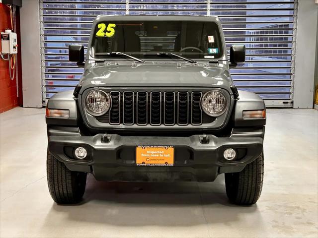 2025 Jeep Wrangler 4-Door Summit 4x4