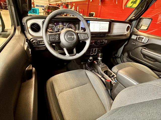 2025 Jeep Wrangler 4-Door Summit 4x4