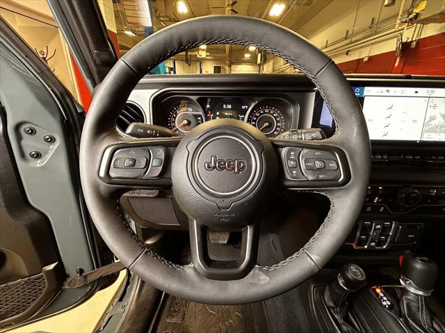 2025 Jeep Wrangler 4-Door Summit 4x4