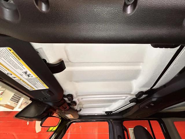 2025 Jeep Wrangler 4-Door Summit 4x4