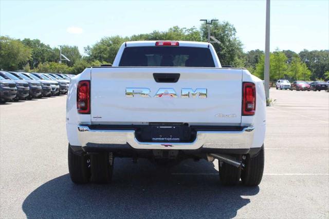 2025 RAM Ram 3500 RAM 3500 TRADESMAN CREW CAB 4X4 8 BOX