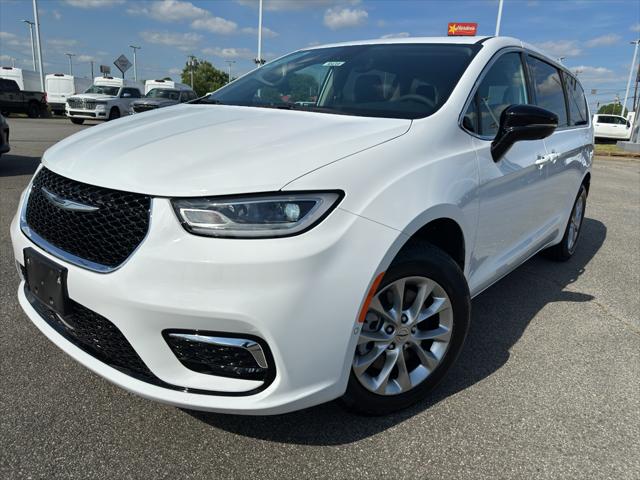 2024 Chrysler Pacifica PACIFICA TOURING L AWD