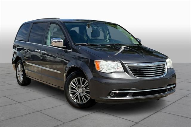 Used 2015 Chrysler Town & Country For Sale in Lubbock, TX