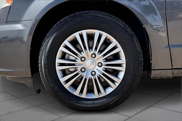 Used 2015 Chrysler Town & Country For Sale in Lubbock, TX