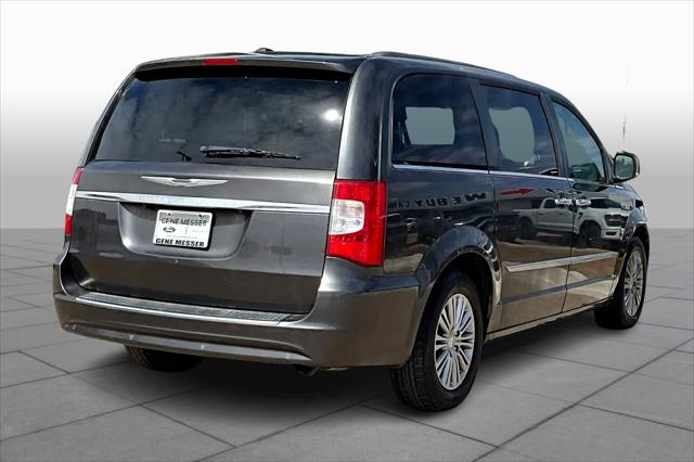 Used 2015 Chrysler Town & Country For Sale in Lubbock, TX