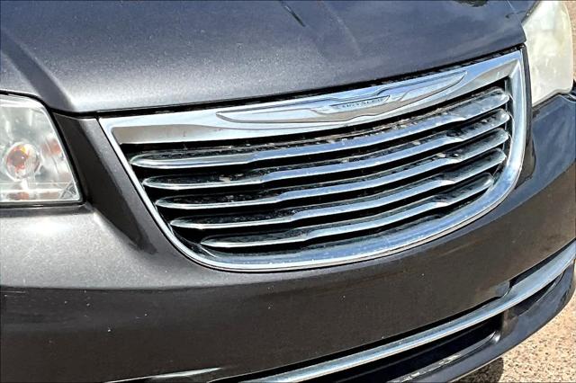 Used 2015 Chrysler Town & Country For Sale in Lubbock, TX