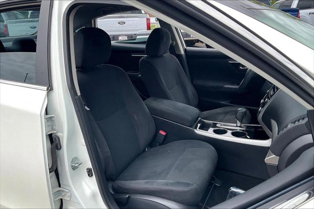Used 2014 Nissan Altima For Sale in Olive Branch, MS