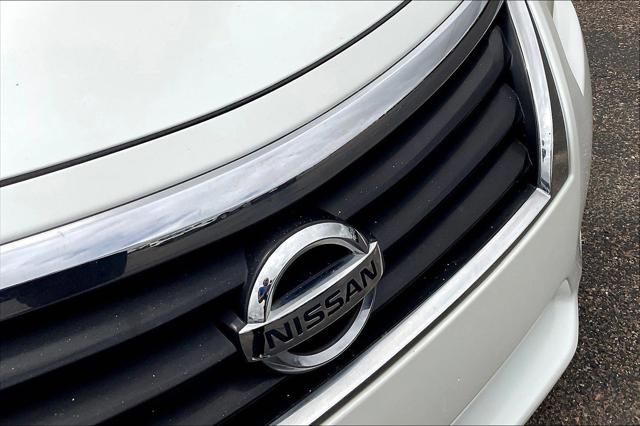 Used 2014 Nissan Altima For Sale in Olive Branch, MS
