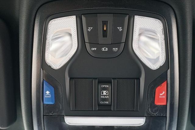 2025 Ram 2500 Tradesman Crew Cab 4x4 8' Box