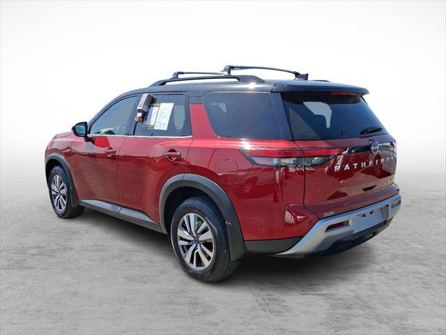 2023 Nissan Pathfinder SL 4WD