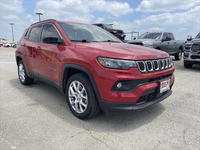 2023 Jeep Compass Latitude Lux FWD