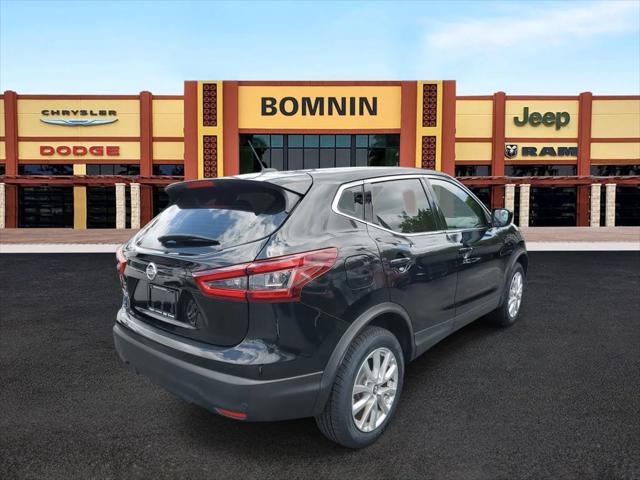 2022 Nissan Rogue Sport S FWD Xtronic CVT