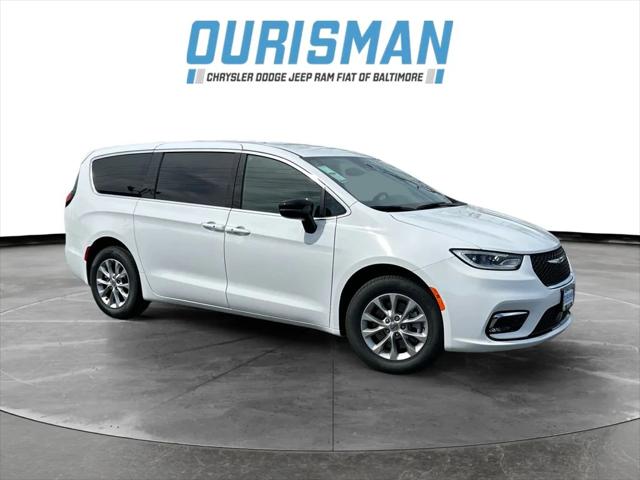 2025 Chrysler Pacifica PACIFICA SELECT AWD