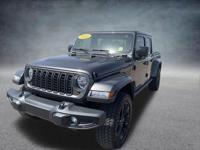 2025 Jeep Gladiator GLADIATOR NIGHTHAWK 4X4