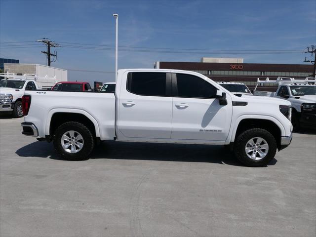 2024 GMC Sierra 1500 4WD Crew Cab Short Box Pro