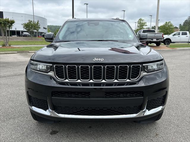 2023 Jeep Grand Cherokee L Laredo 4x2