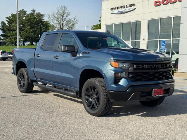 2024 Chevrolet Silverado 1500 4WD Crew Cab Short Bed Custom Trail Boss