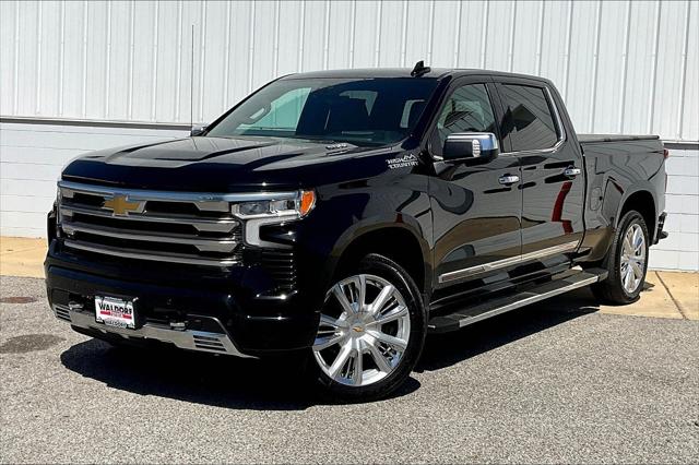 2022 Chevrolet Silverado 1500 4WD Crew Cab Short Bed High Country
