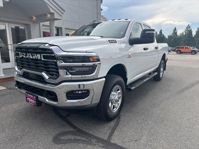 2025 RAM Ram 3500 RAM 3500 TRADESMAN CREW CAB 4X4 64 BOX